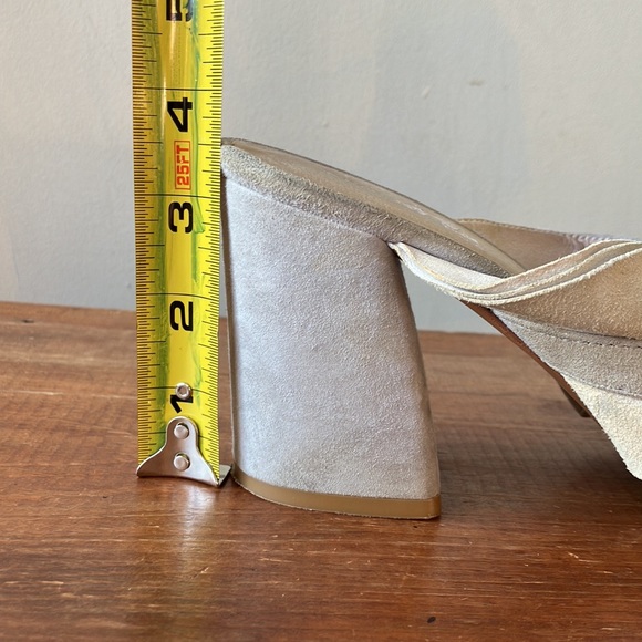 Kenneth Cole New York Leather Heels size 10 - Picture 4 of 15